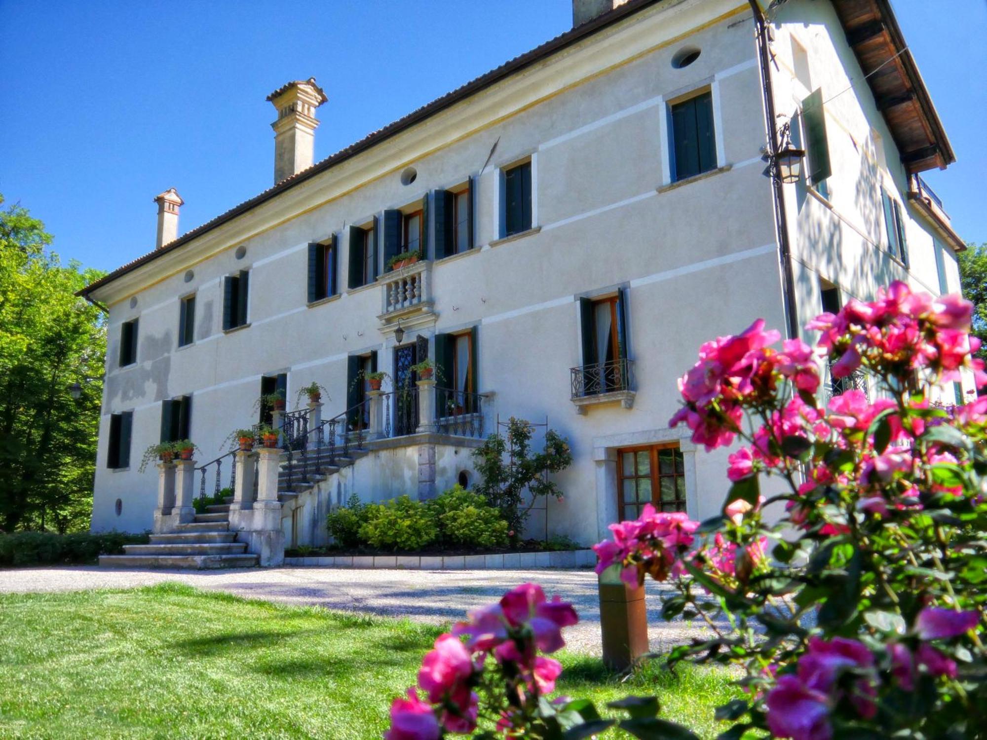 Villa San Liberale - Suites & Wellness - Villa Veneta Feltre Exteriér fotografie